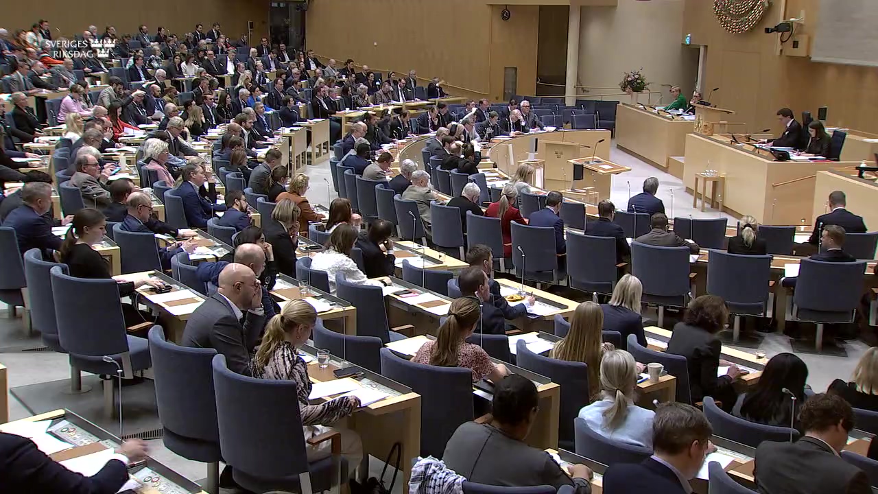 Stillbild från debatten i kammaren