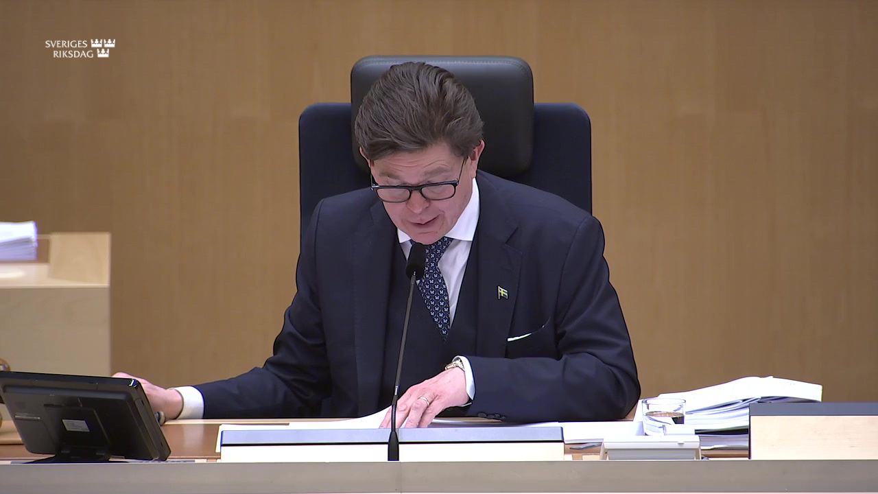Stillbild från debatten i kammaren