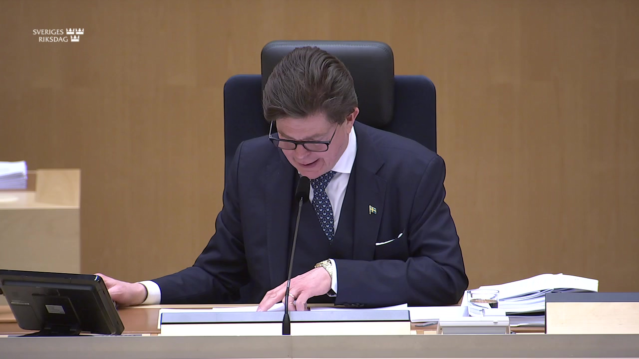 Stillbild från debatten i kammaren