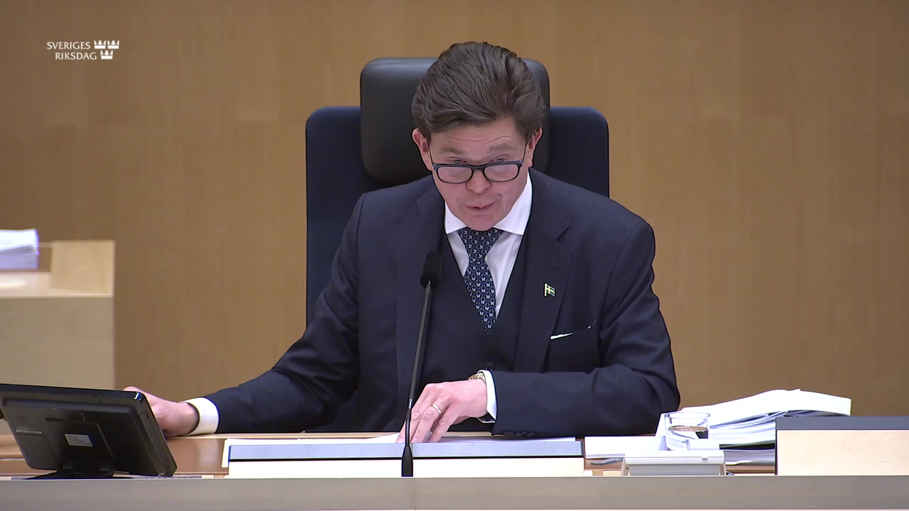 Stillbild från debatten i kammaren