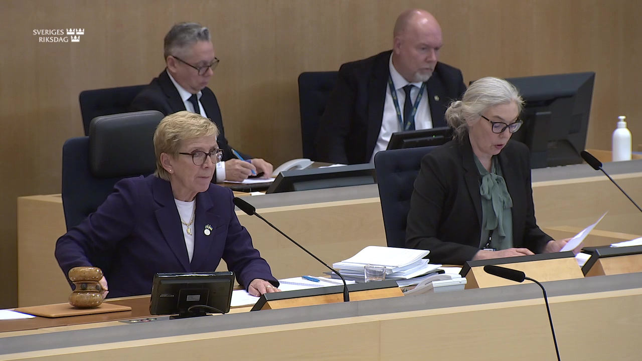 Stillbild från debatten i kammaren