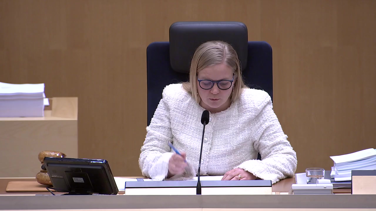 Stillbild från debatten i kammaren