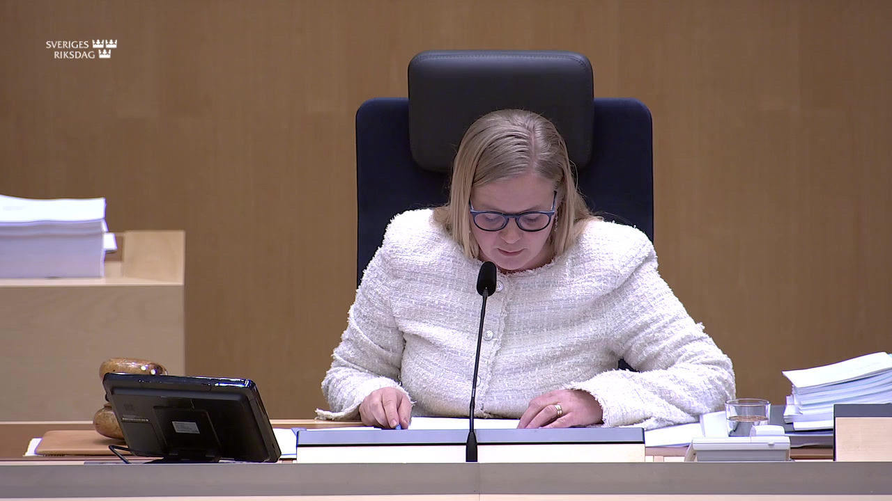 Stillbild från debatten i kammaren