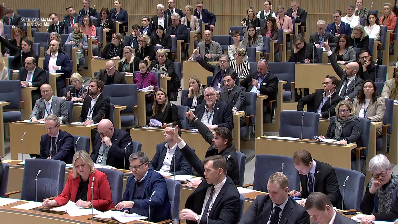 Stillbild från debatten i kammaren