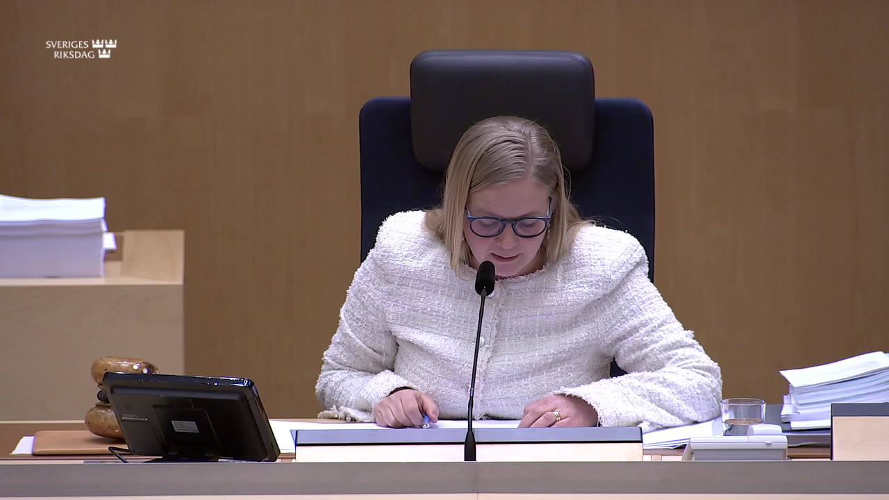 Stillbild från debatten i kammaren
