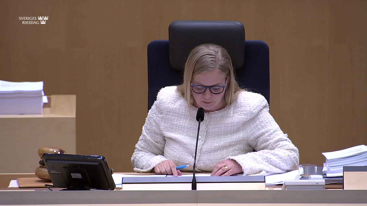 Stillbild från debatten i kammaren