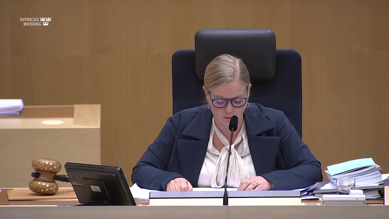 Stillbild från debatten i kammaren