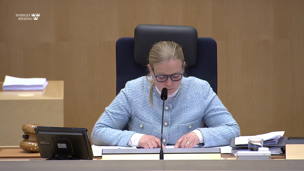 Stillbild från debatten i kammaren
