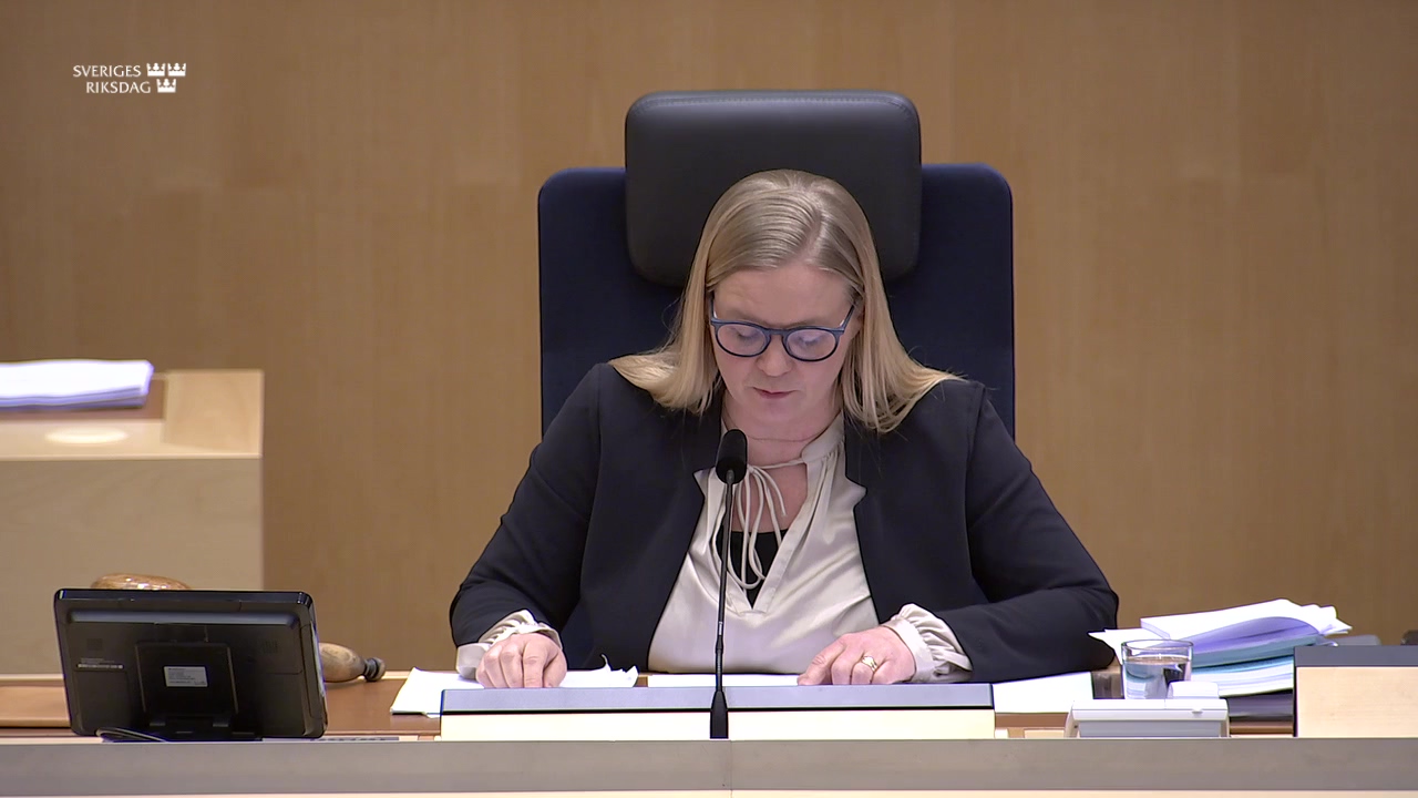 Stillbild från debatten i kammaren