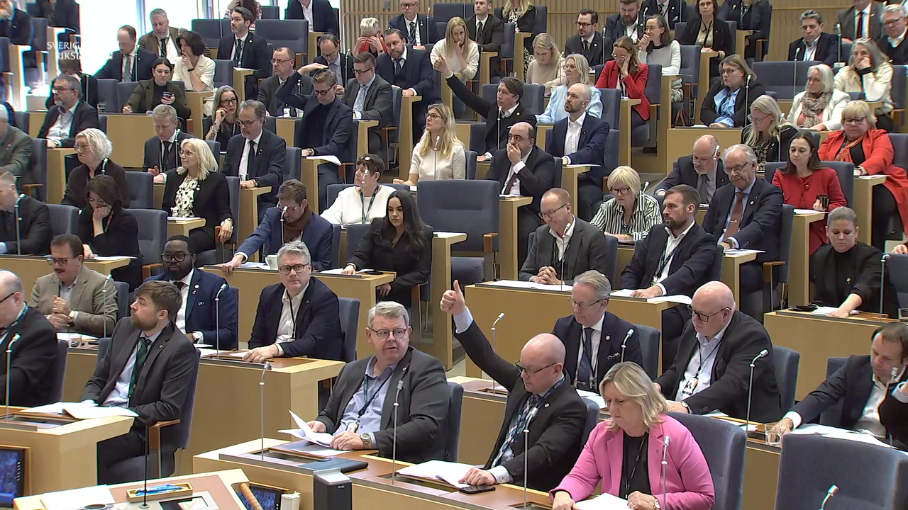 Stillbild från debatten i kammaren