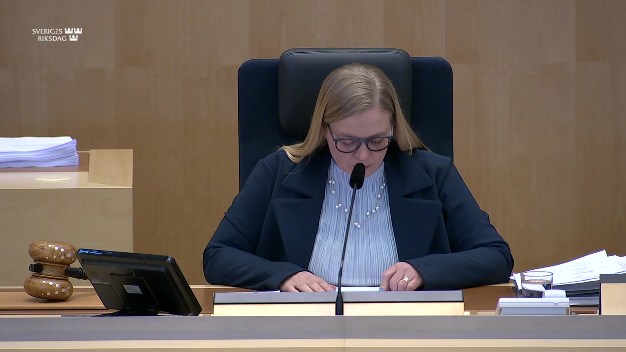 Stillbild från debatten i kammaren