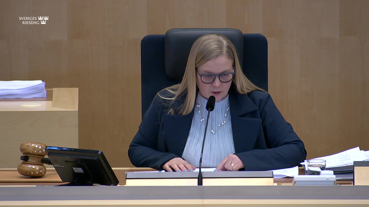 Stillbild från debatten i kammaren