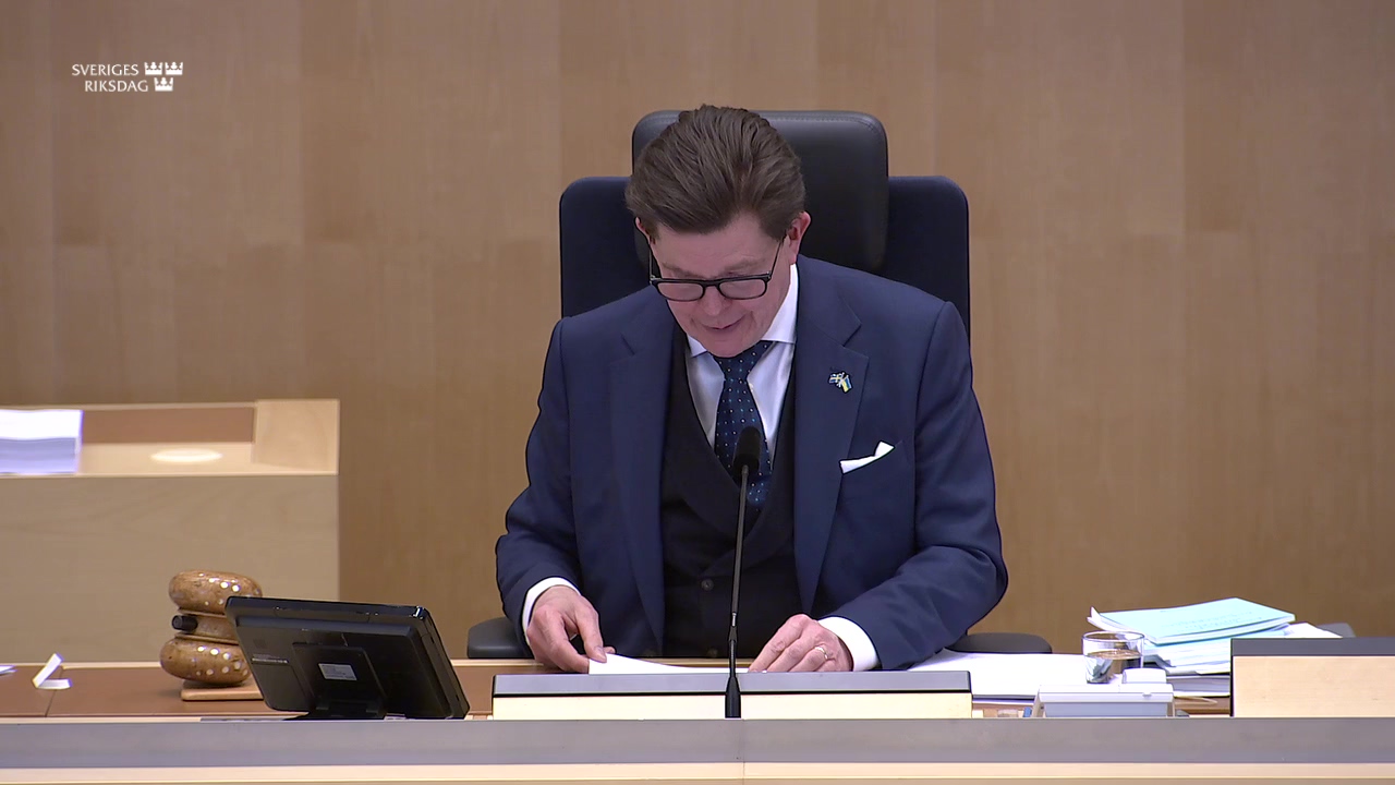 Stillbild från debatten i kammaren