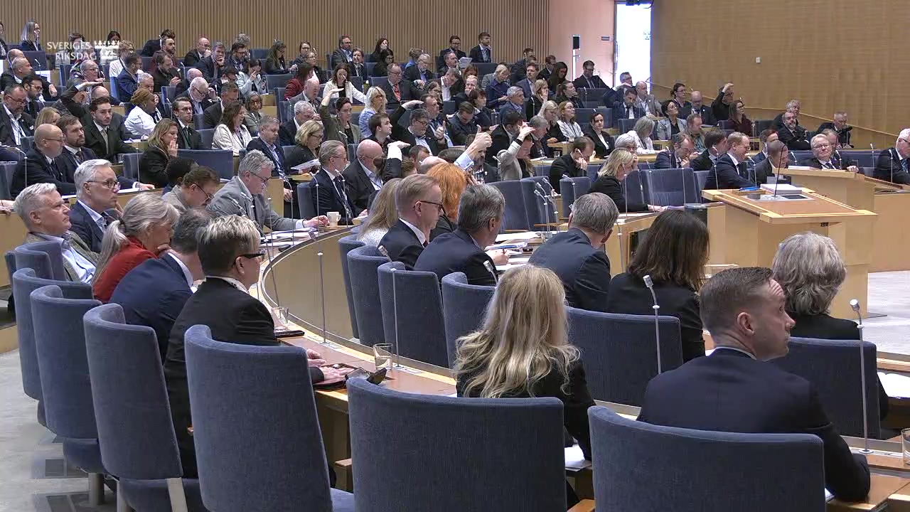 Stillbild från debatten i kammaren