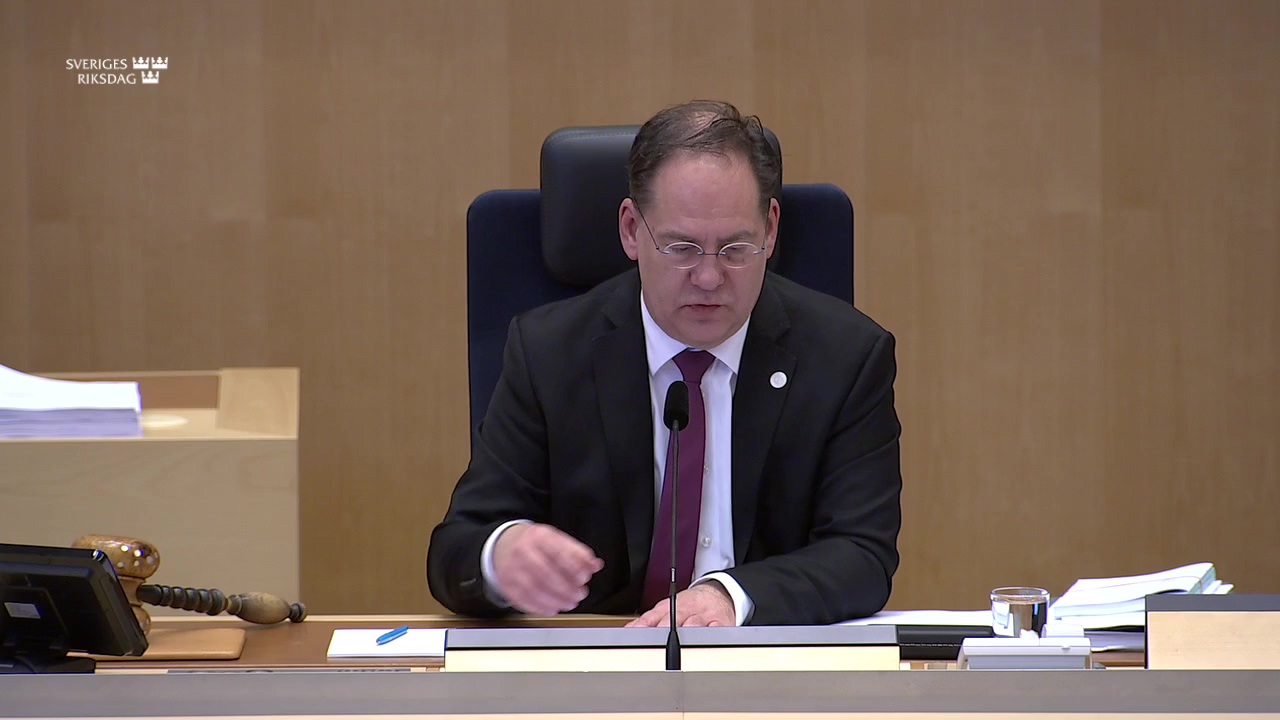 Stillbild från debatten i kammaren