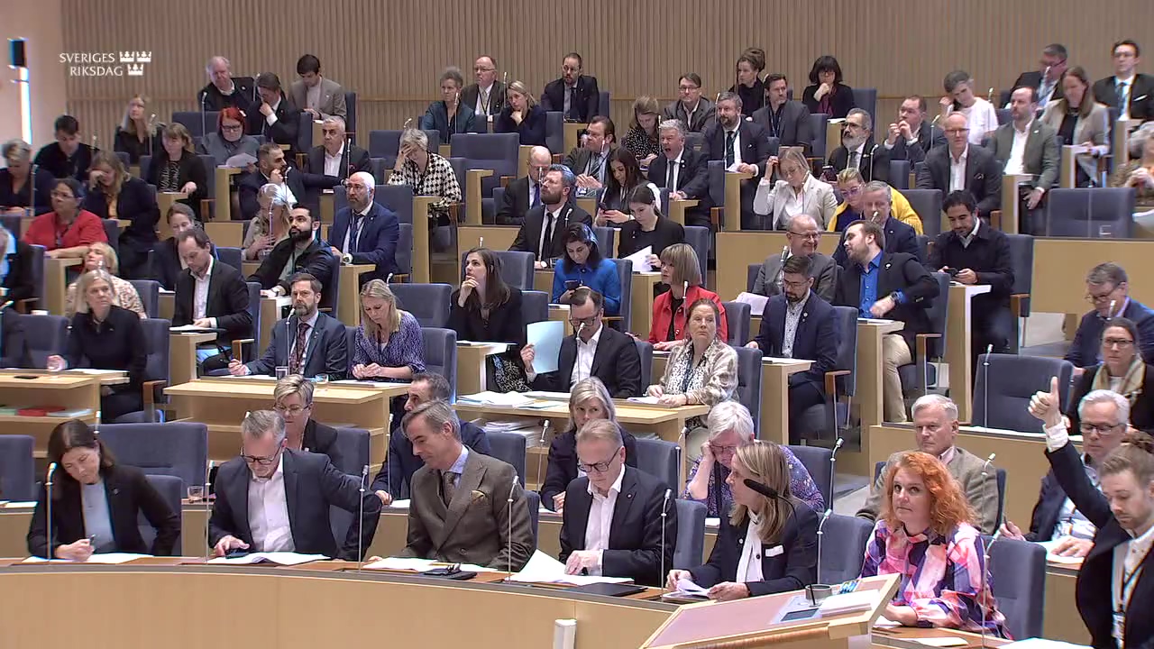 Stillbild från debatten i kammaren