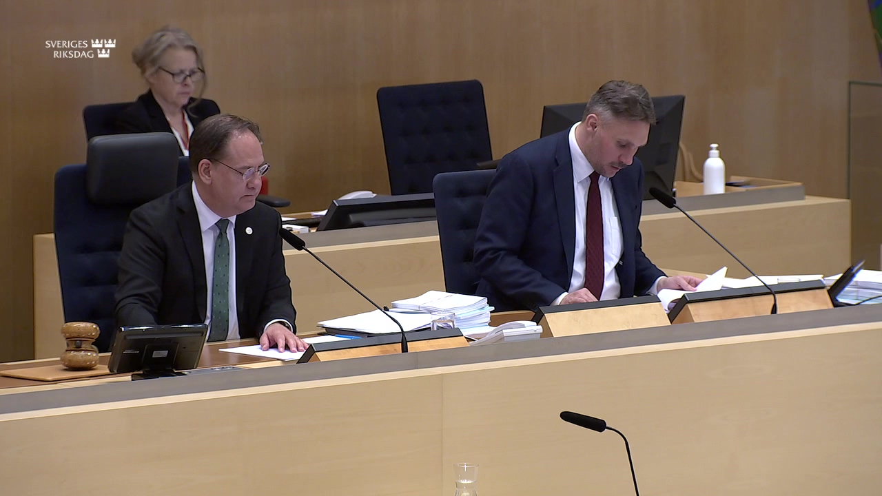 Stillbild från debatten i kammaren
