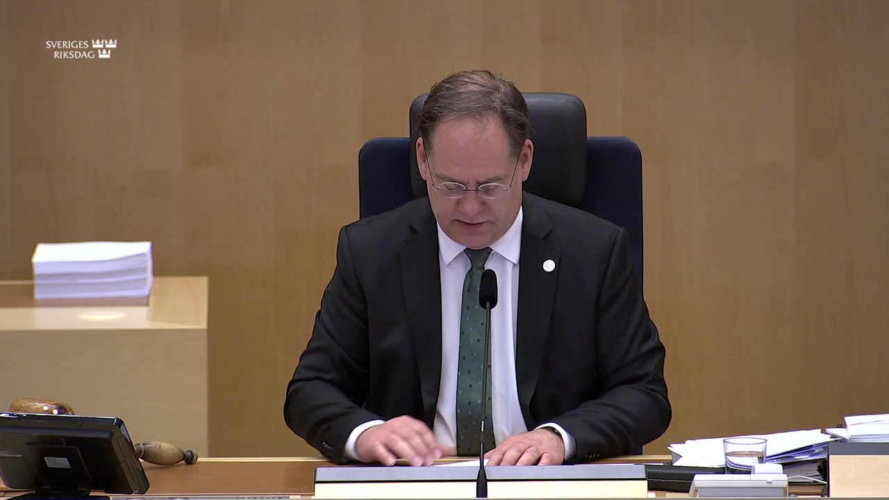Stillbild från debatten i kammaren