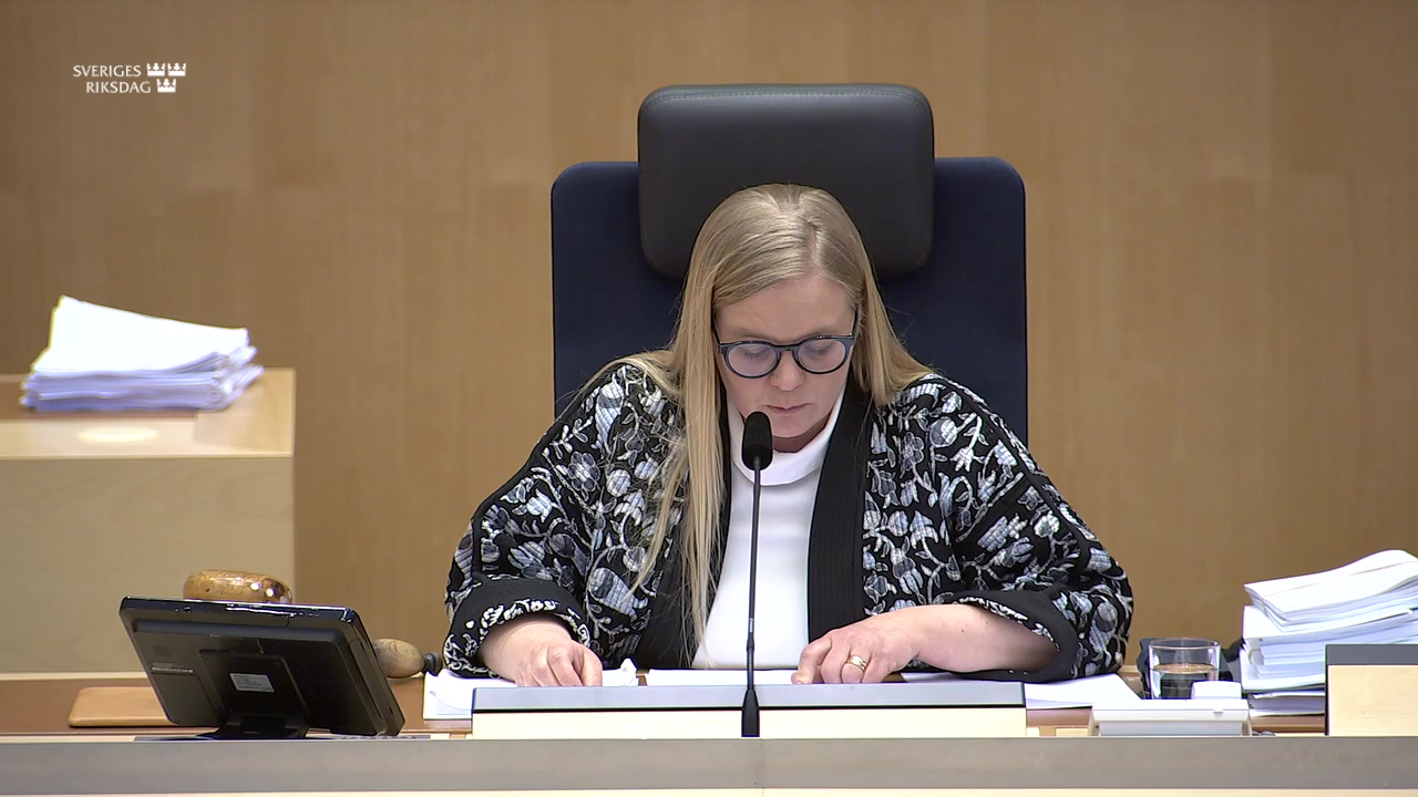 Stillbild från debatten i kammaren