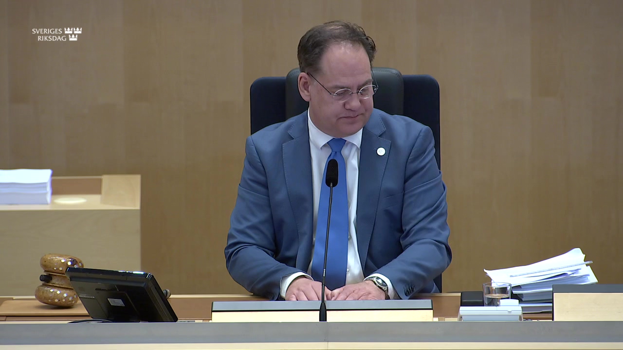 Stillbild från debatten i kammaren