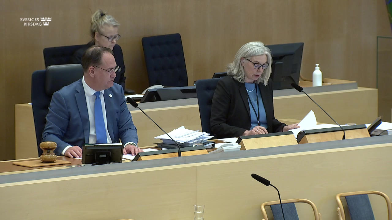 Stillbild från debatten i kammaren