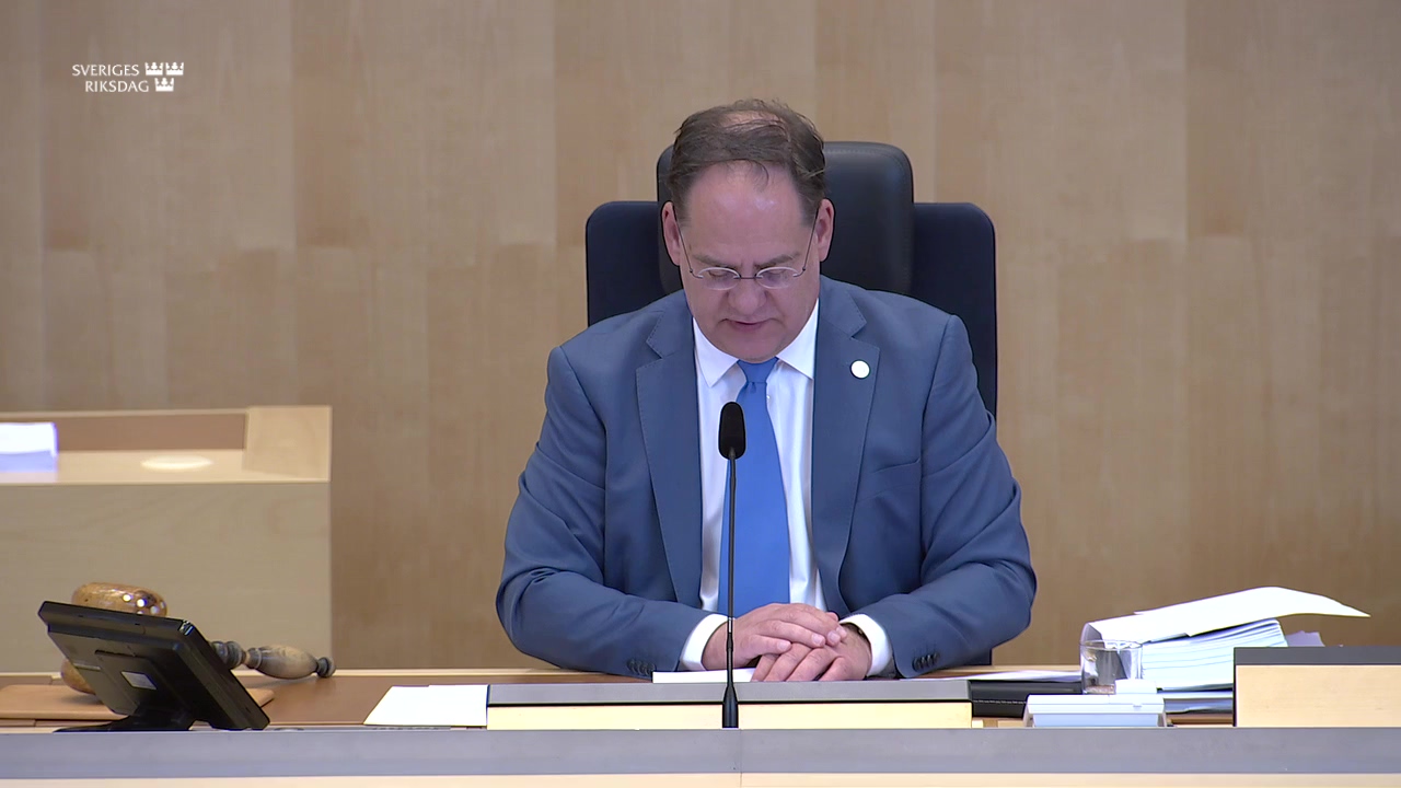 Stillbild från debatten i kammaren