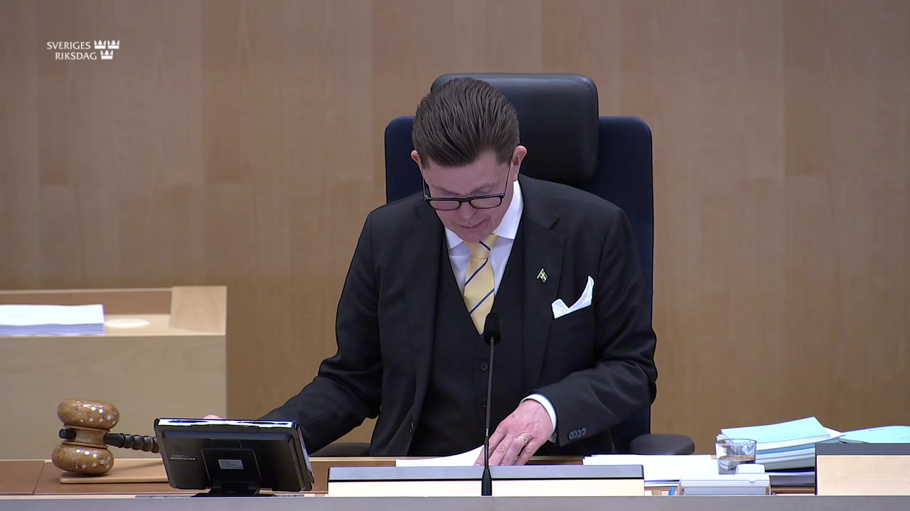 Stillbild från debatten i kammaren