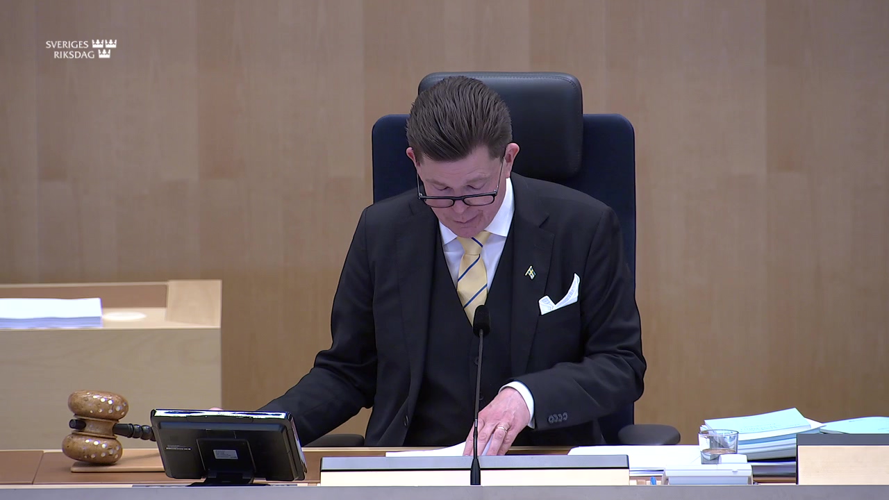 Stillbild från debatten i kammaren