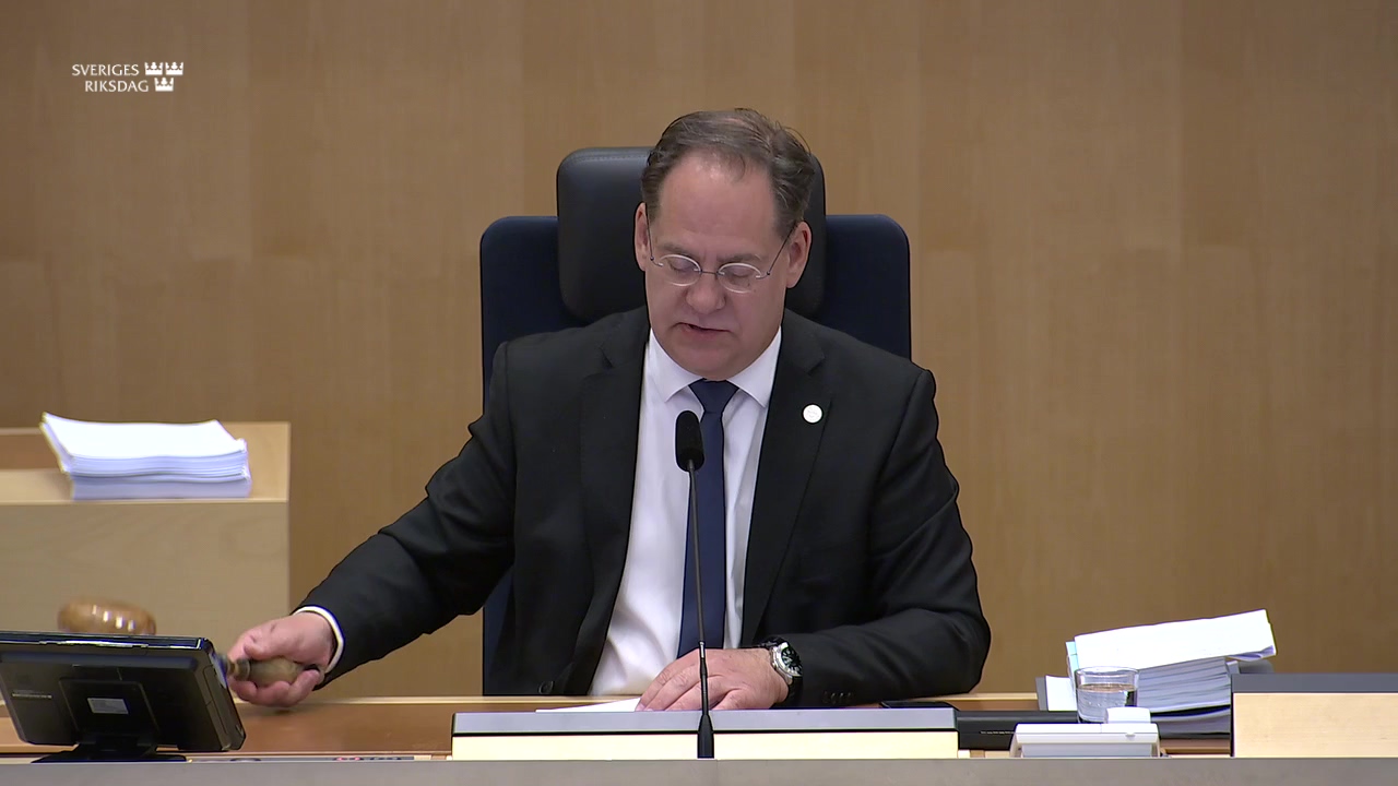 Stillbild från debatten i kammaren