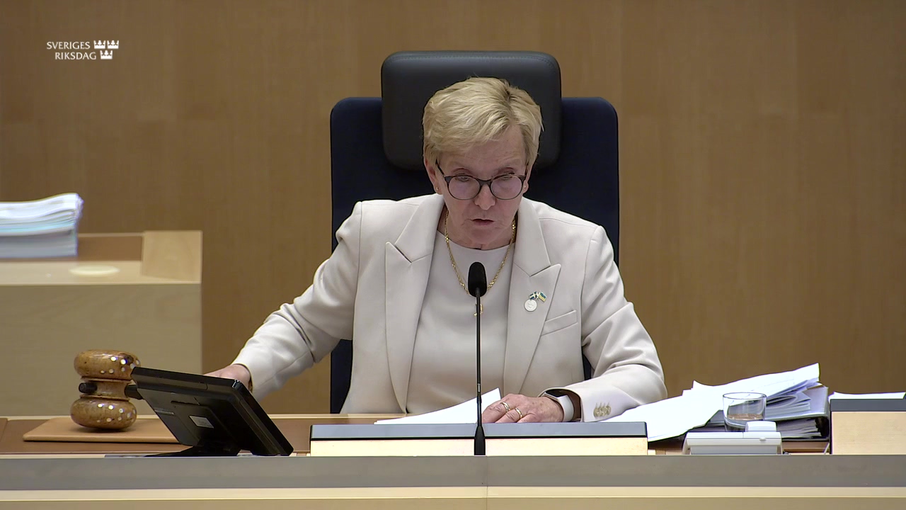 Stillbild från debatten i kammaren