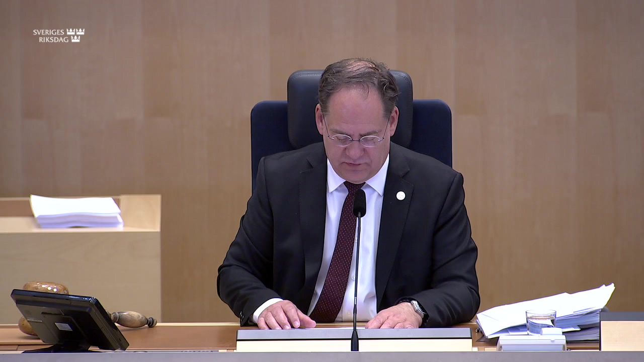 Stillbild från debatten i kammaren