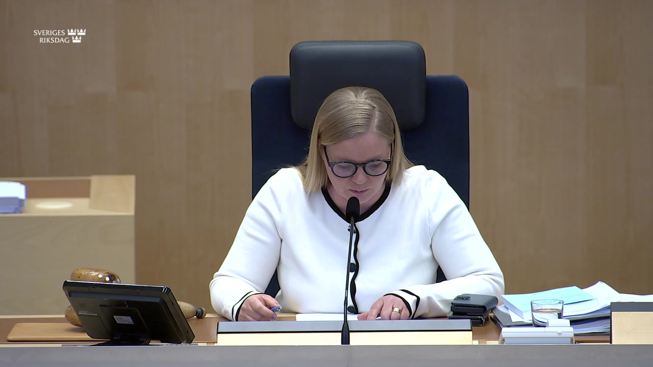Stillbild från debatten i kammaren