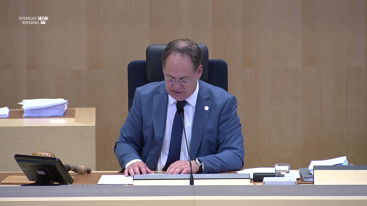 Stillbild från debatten i kammaren