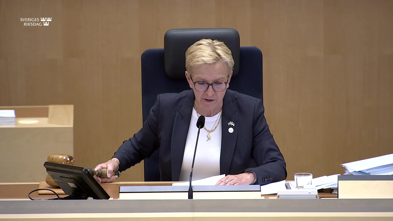 Stillbild från debatten i kammaren