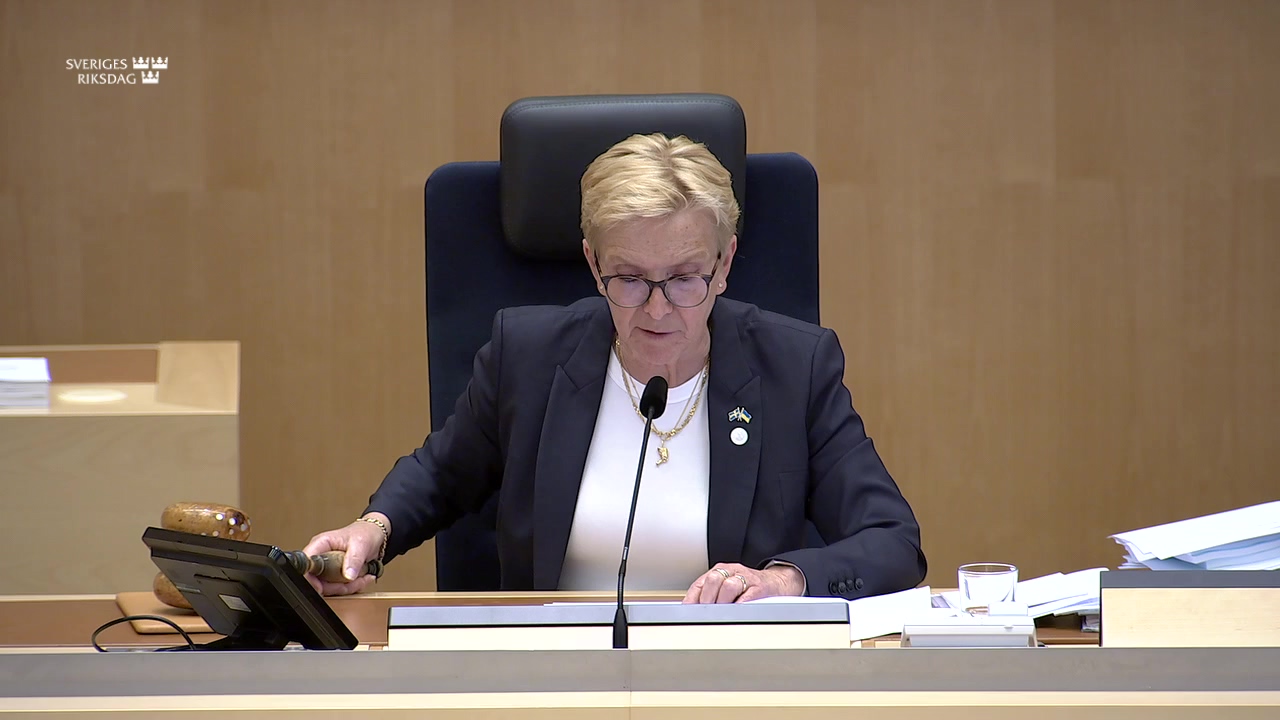 Stillbild från debatten i kammaren