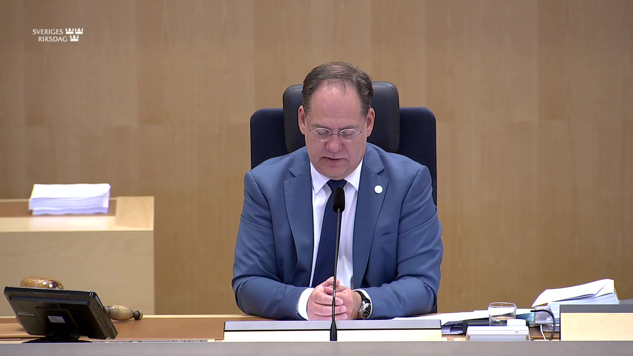 Stillbild från debatten i kammaren