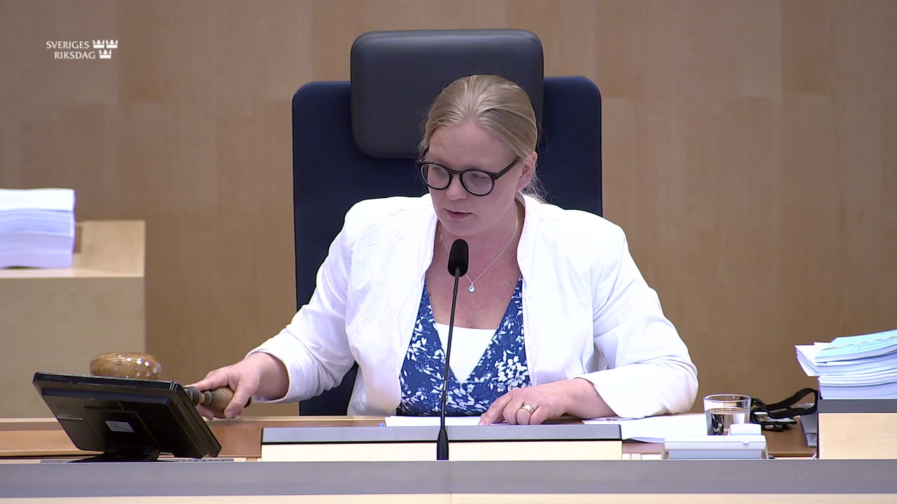 Stillbild från debatten i kammaren