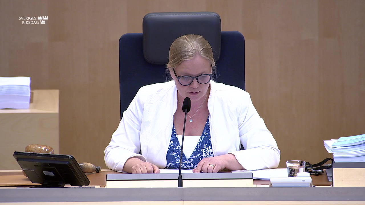Stillbild från debatten i kammaren