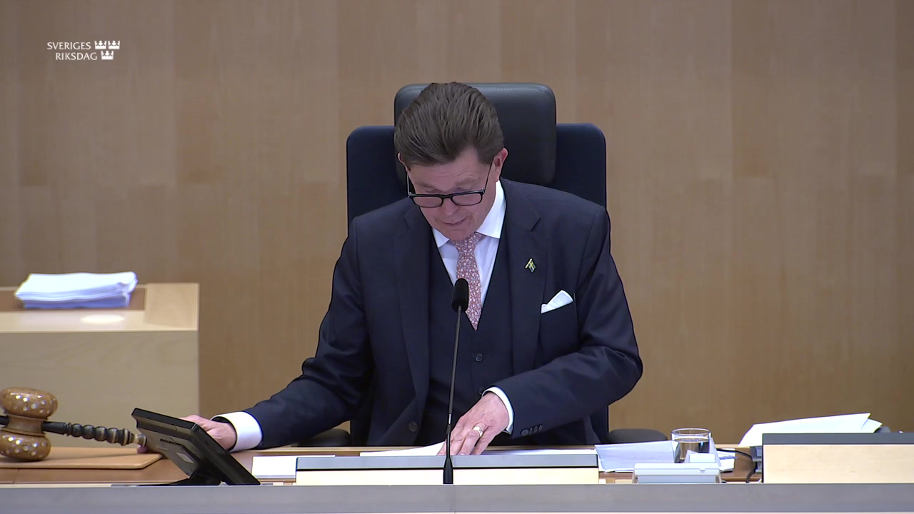 Stillbild från debatten i kammaren