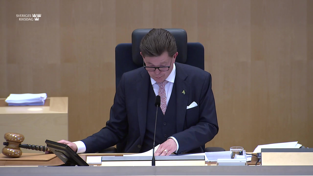Stillbild från debatten i kammaren