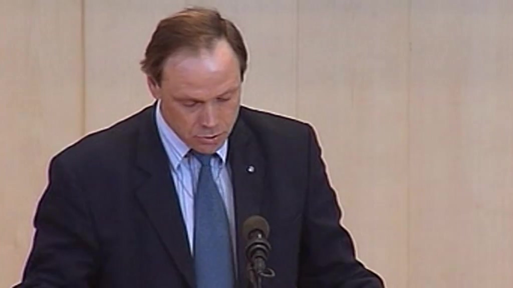 Stillbild från debatten i kammaren
