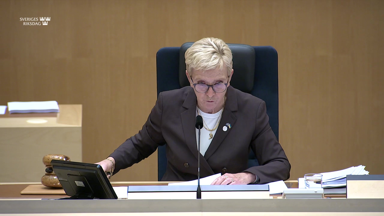 Stillbild från debatten i kammaren
