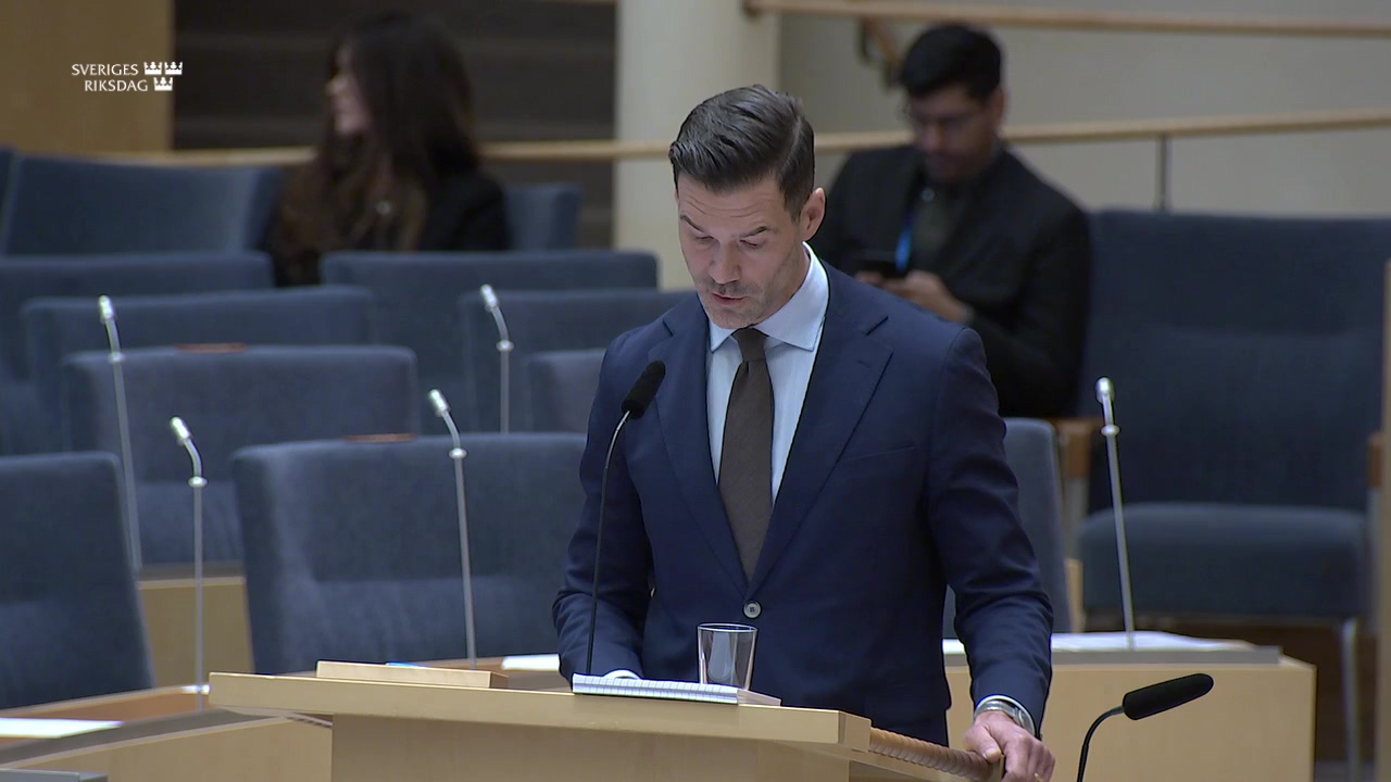 Återvandringsbidrag (Interpellationsdebatt 17 november 2025) | Sveriges riksdag