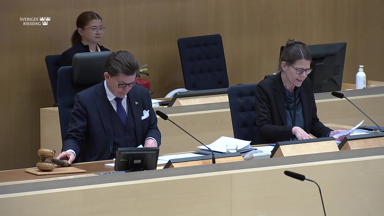 Stillbild från debatten i kammaren