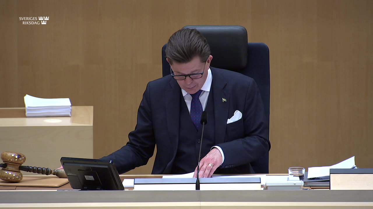 Stillbild från debatten i kammaren