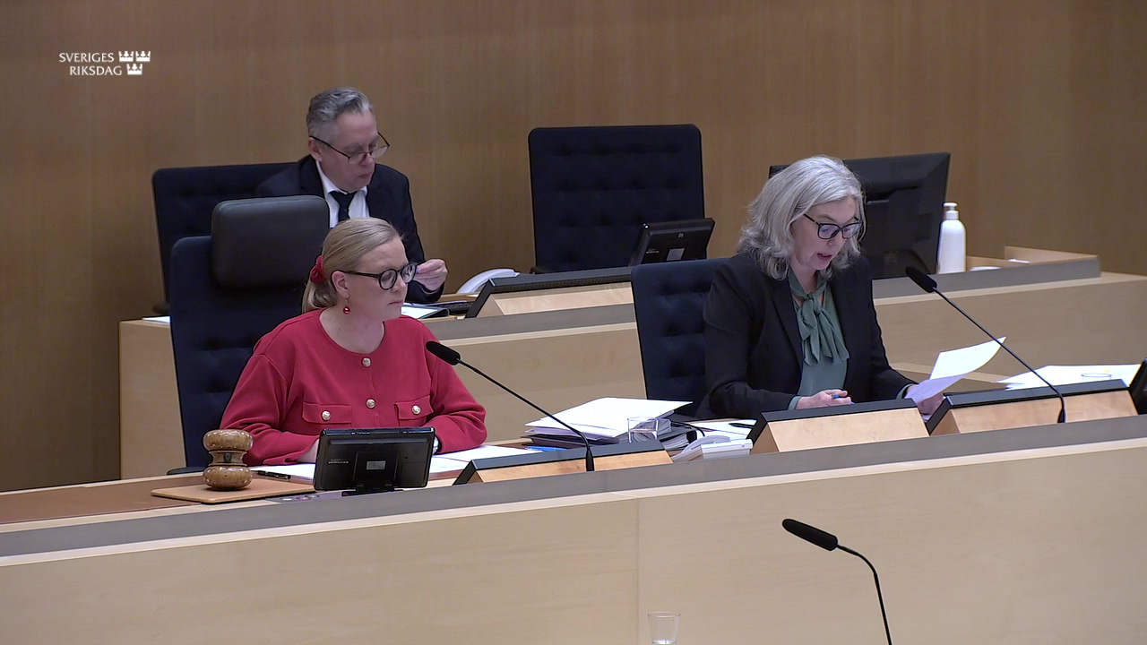 Stillbild från debatten i kammaren