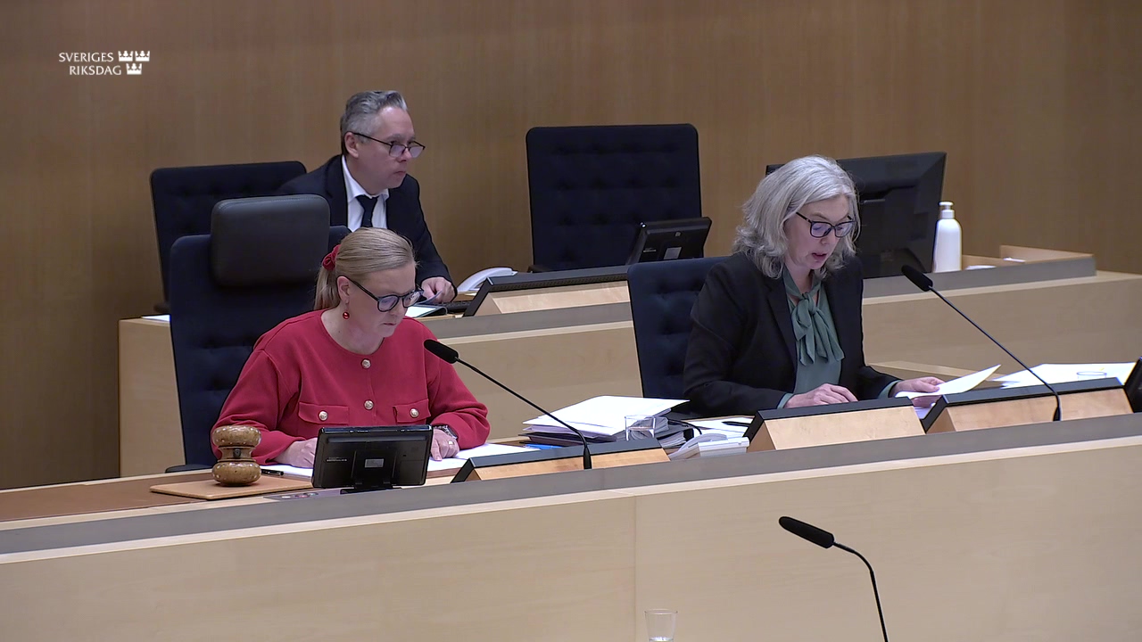 Stillbild från debatten i kammaren