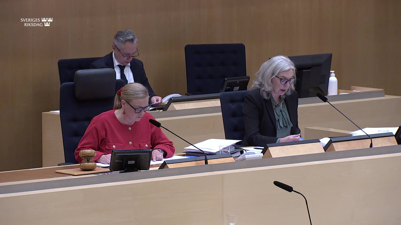 Stillbild från debatten i kammaren