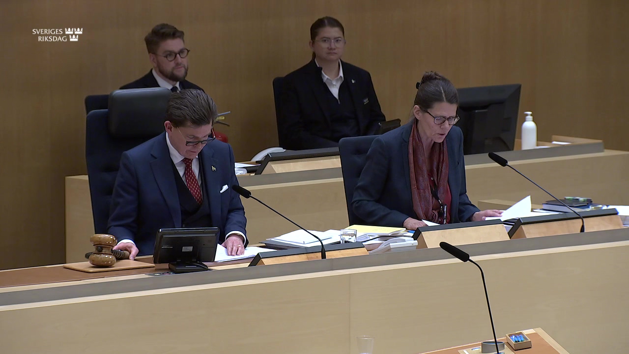 Stillbild från debatten i kammaren