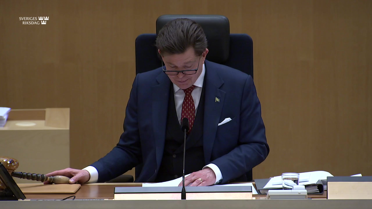 Stillbild från debatten i kammaren
